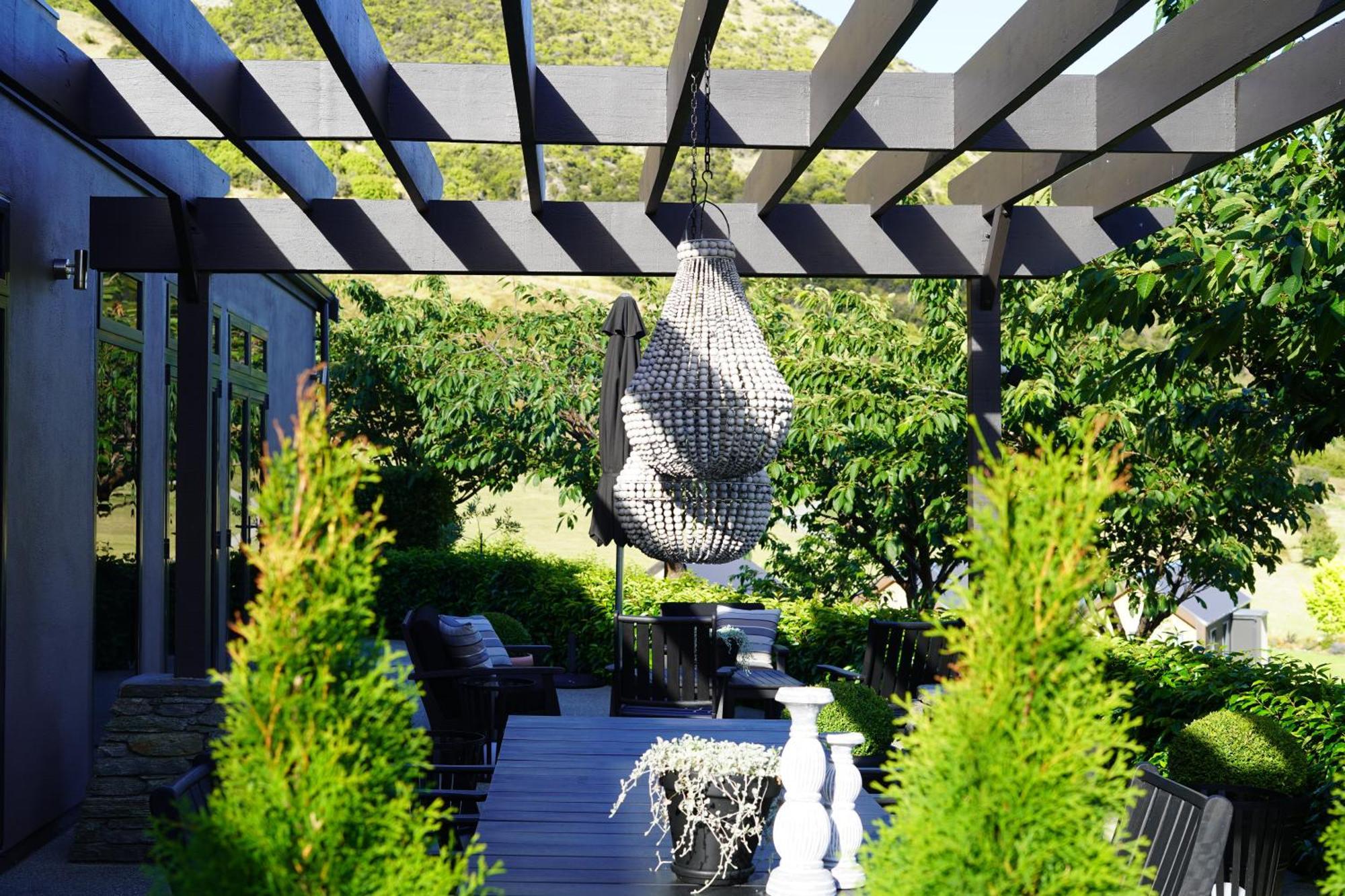 Mt Rosa Lodge Boutique Vineyard Accommodation Wanaka Exterior photo